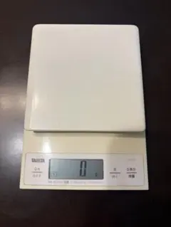 タニタ デジタルクッキングスケール KD-320のサムネイル