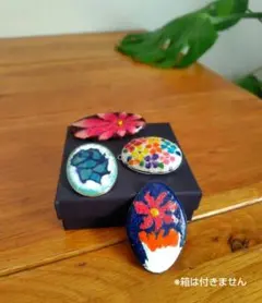 七宝焼　ヴィンテージ　ブローチ　4個セット　『それぞれの花』