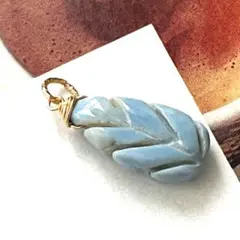 1点作品☺︎ カービングブルーオパール14kgfネックレストップ