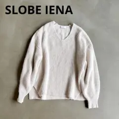 スローブイエナ＊ラクーン混 Vネックプルオーバー オフホワイト　ライトベージュ