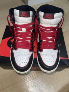 Nike Air Jordan 1 Retro High OGのサムネイル