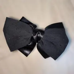 黒のリボンバレッタ