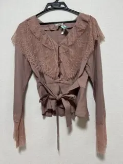 ブラウン レース付きフリル襟 長袖シャツ