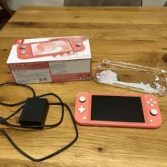 Nintendo Switch Lite コーラル