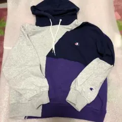 プルオーバーパーカー　チャンピオン　裏起毛