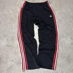 00s アディダス トラックパンツ 黒×赤 ルーズシルエット