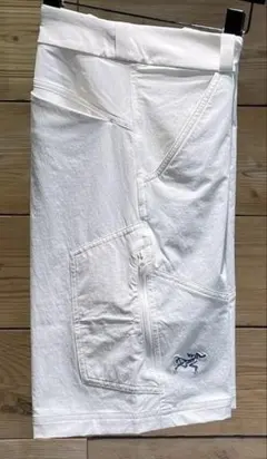 ARC'TERYX Cronin Shorts11 ホワイト サイズ28のサムネイル