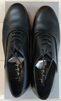 Item thumbnail for item 9f8a7587-de75-485c-8d70-357a373d68b3