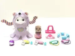 【シルバニアファミリー】カワウソ赤ちゃん＋マシュマロネズミ＋水遊び小物7個