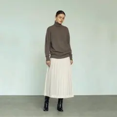 【YLEVE】sand-BEIGE boil WOOL pleats SKIRTのサムネイル