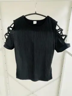 【新品未使用】ギリギリ最安値！肩あき リブTシャツ ブラック 10Y