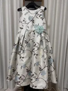 アイボリー 花柄刺繍ドレス 150cm