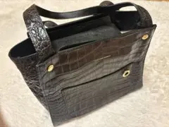 クロコ型押し黒ショルダーバッグ