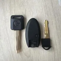 NISSAN 純正 スマートキー キーレスエントリーのサムネイル