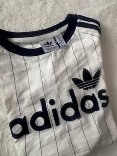 adidas Tシャツ　XSサイズ　オフホワイト×ネイビー