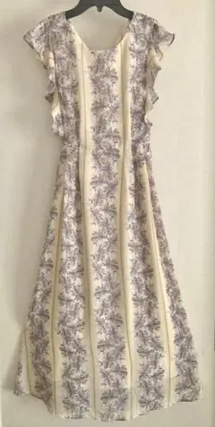 Supremelala ワンピース フローラルワンピース　Mサイズ レースアップのサムネイル