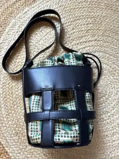 FRAY I.D レザーバッグ 巾着のサムネイル
