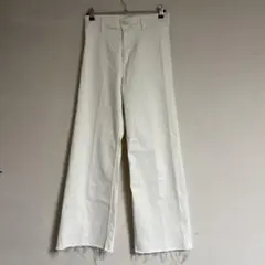 ZARA レディース ホワイト デニムパンツ フレアのサムネイル