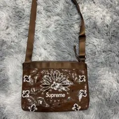 Supreme サコッシュ ブラウン バンダナ柄のサムネイル