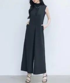 【SAISON DE PAPILLON】IラインシルエットVネックサロペット
