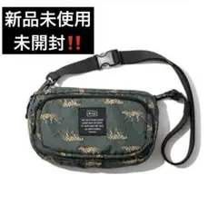 お値下げしました‼️KiU ミニショルダーバッグ 2WAY ウエストポーチのサムネイル