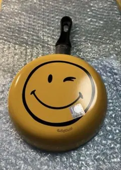 アピデ スマイリーミニフライパン 14cm ウィンク SmileyWorldのサムネイル