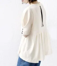 SHIPS リネンライクタックフレアブラウス M アイボリー タグ無し