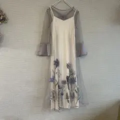 【2回着美品訳あり】Lily Brown☆アフリカンフラワー刺繍ワンピース