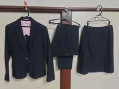 レディーススーツセットアップ　　7号ネイビー　ストライプ