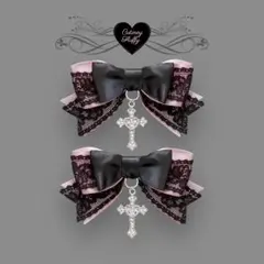 ヘアクリップ　十字架　黒　ピンク　ゴシック　地雷　ゴスロリ　量産型　推しカラー