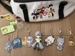 カラフルピーチのショルダーバッグ、キーホルダー他