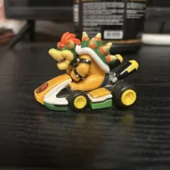 中古品　引っ張って走らせるマリオカート クッパ フィギュア ミニカー