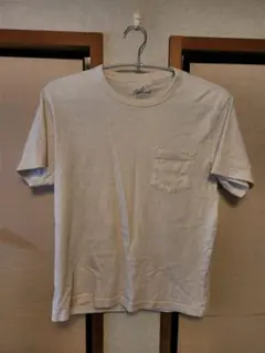 クリーム色 Mサイズ ポケット付き Tシャツ