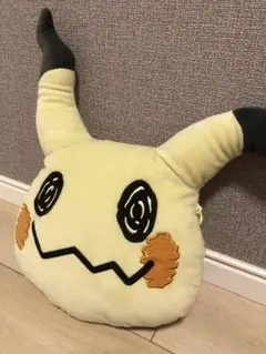 【処分SALE】ポケットモンスター 肩掛けぬいぐるみバッグ ミミッキュ