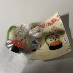 ちいかわ　うさぎ　ちいかわ寿司 フィギュアキーホルダー（カプセルトイ）