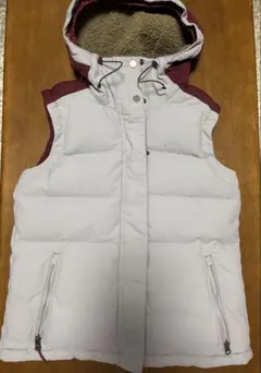 Columbia コロンビア　フード付ダウンベスト Ｍサイズ
