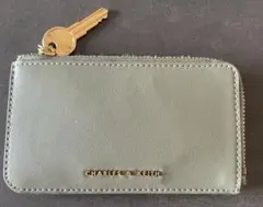 CHARLES & KEITH ジップアラウンド ミニウォレット オリーブ
