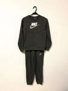 NIKE♡サイズS・カーキ・セットアップのサムネイル