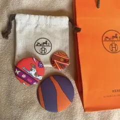 HERMES シルク製 缶バッジ 3点セット - メルカリ