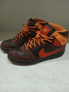 Nike Convention Hi JP Leatherのスニーカー