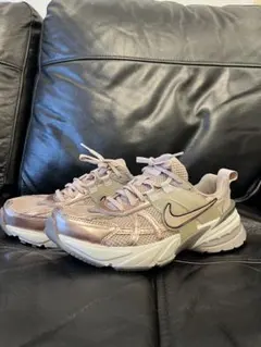 Nike スニーカー V2K Run ピンク FD0736-201 25cm