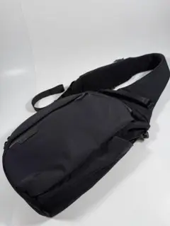 ALPAKA (アルパカ) Metro Crossbody Right
