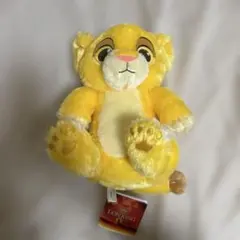ライオン・キング　Lぬいぐるみ　持ち上げVer.　シンバ(ベビー)