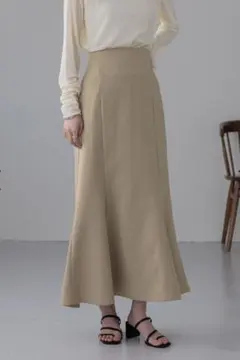 新品未使用 LOWRYS FARM スタイルUPマーメイドスカート ベージュ