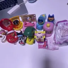 たまごっち ハッピーセット キーホルダー 全8種 - メルカリ