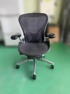 Herman Miller Aeron Chair オフィスチェア遅くなりました - メルカリ
