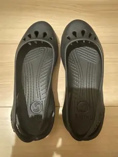 【BLUE様　専用】クロックス　カディ風　 フラット　サイズw7 24センチ