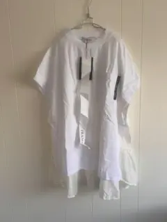 新品　TRANO I ドレープデザイン ホワイトTシャツのサムネイル