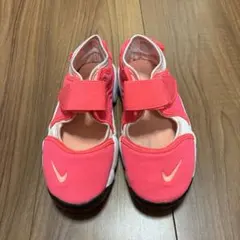 Nike エアリフト　19cm