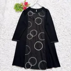 【HIROKO BIS】ワンピース（15AB）黒 長袖 レーヨン混 刺繍のサムネイル